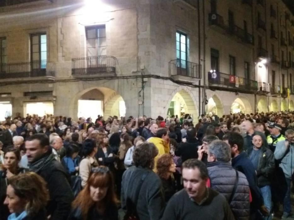 Concentració a Girona en rebuig a l'empresonament dels consellers