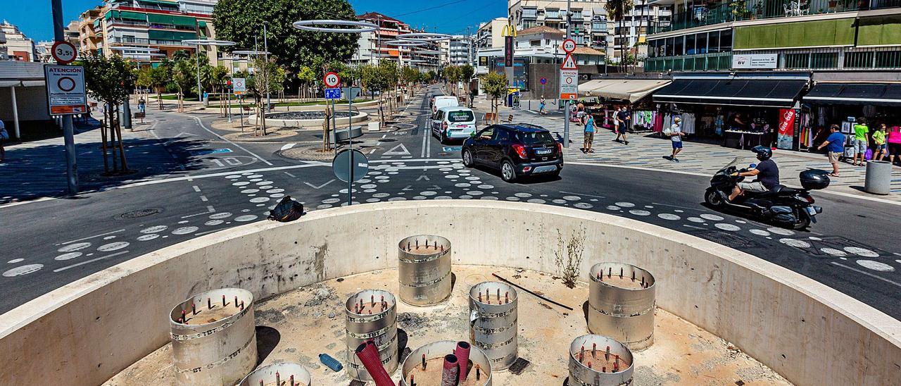 La plataforma donde se instalará el futuro tecnohito de la avenida del Mediterráneo de Benidorm. | DAVID REVENGA