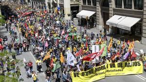 Barcelona. 16.05.2019. Sociedad Manifestación de profesores para exigir mejoras en el gremio descendiendo por Vía Layetana