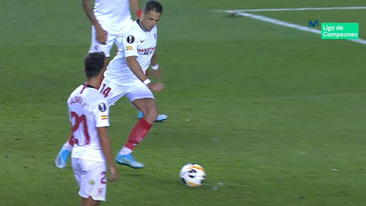 Chicharito se estrena como goleador del Sevilla con un espectacular lanzamiento de falta