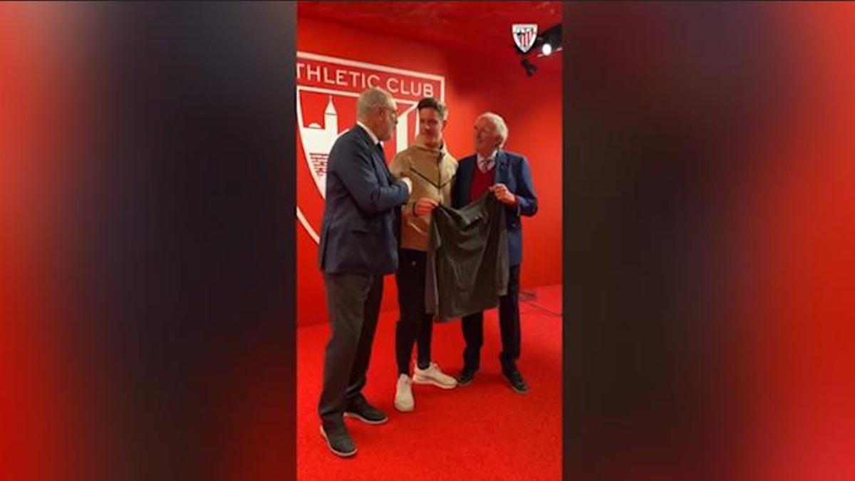 ¡Ter Stegen quiso saludar a una leyenda del Athletic!