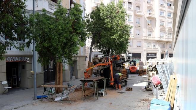 Los afectados por el socavón de la L9 en el Putxet demandarán al Ajuntament de Barcelona