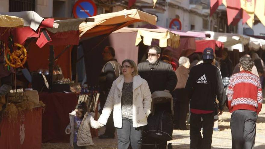 Almassora revive el medievo con la Fira de Sant Andreu