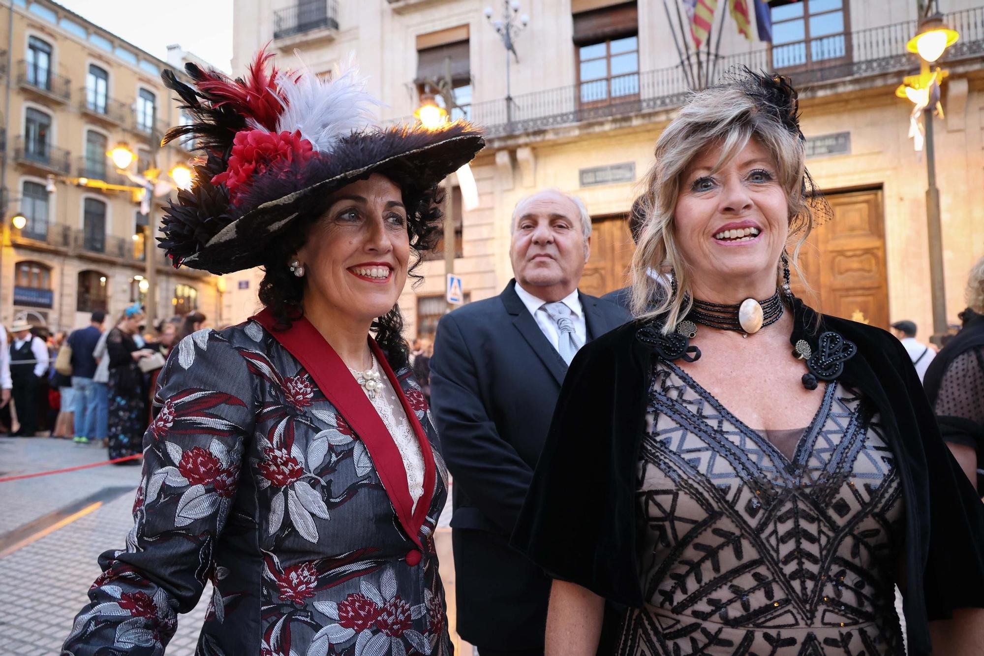 Inicio de la Feria Modernista de Alcoy 2025