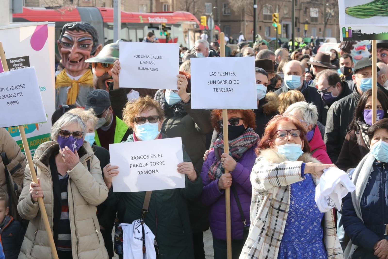 Manifestación de los vecinos de Las Fuentes de Zaragoza