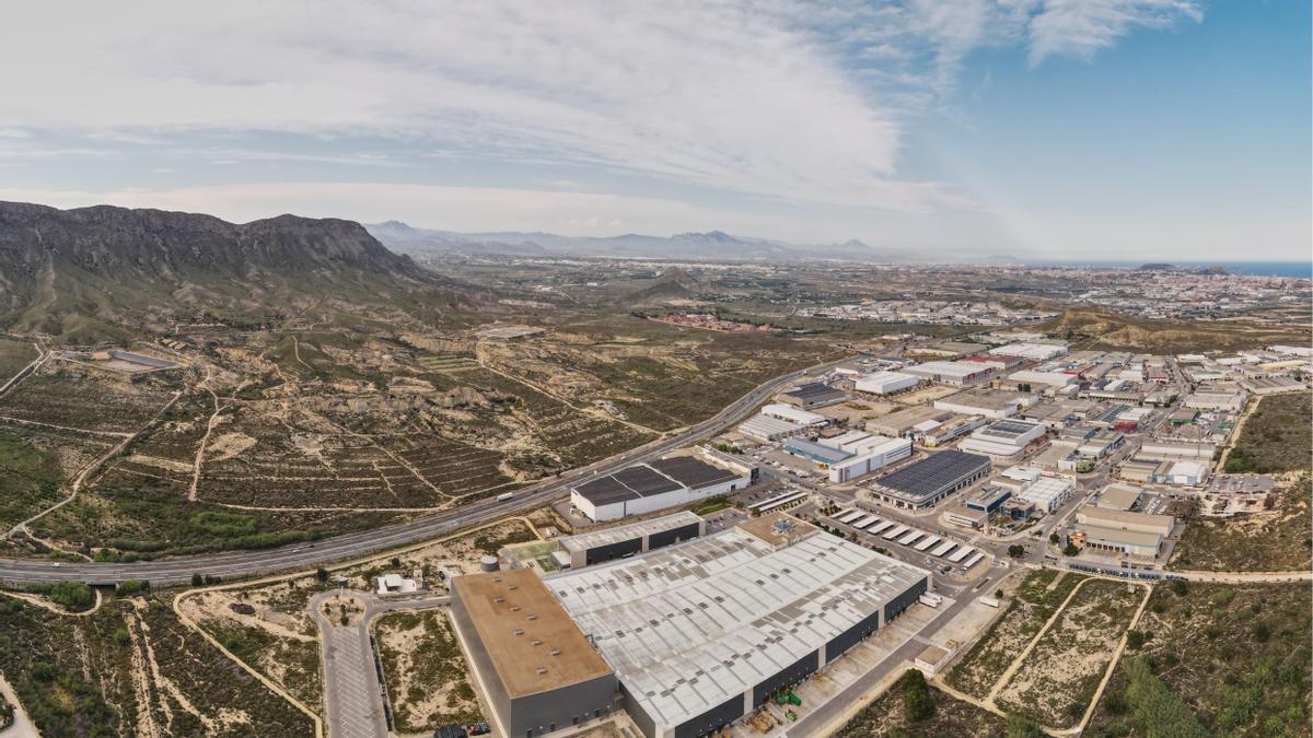 Una vista del polígono industrial de las Atalayas en Alicante.