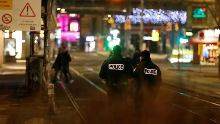 Dos muertos y once heridos en un tiroteo en el centro de Estrasburgo