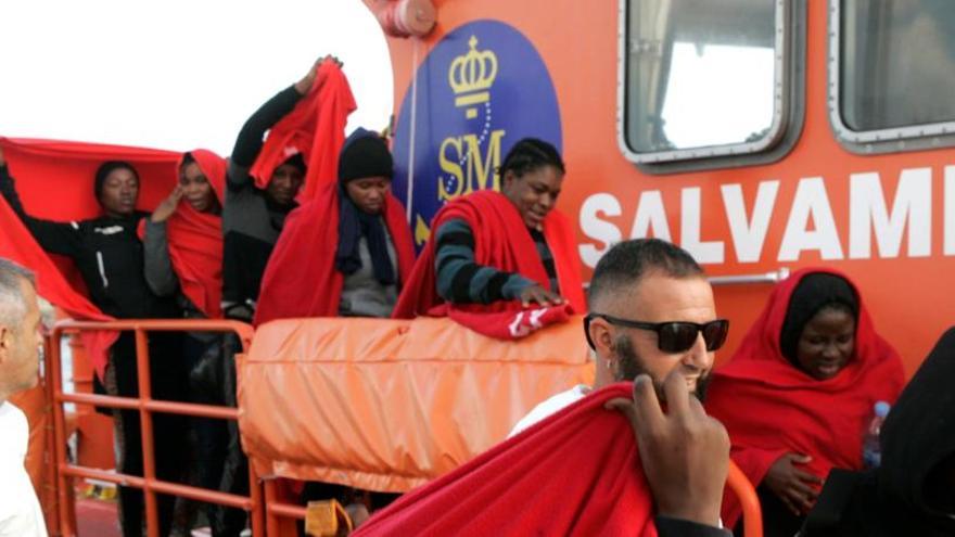 Desembarco de inmigrantes en Melilla.