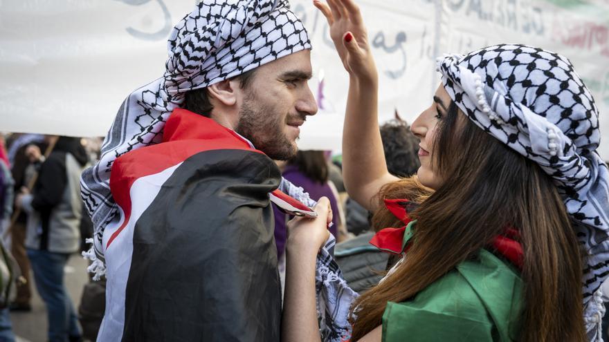 Unas mil personas piden en Madrid el fin de la guerra en Palestina