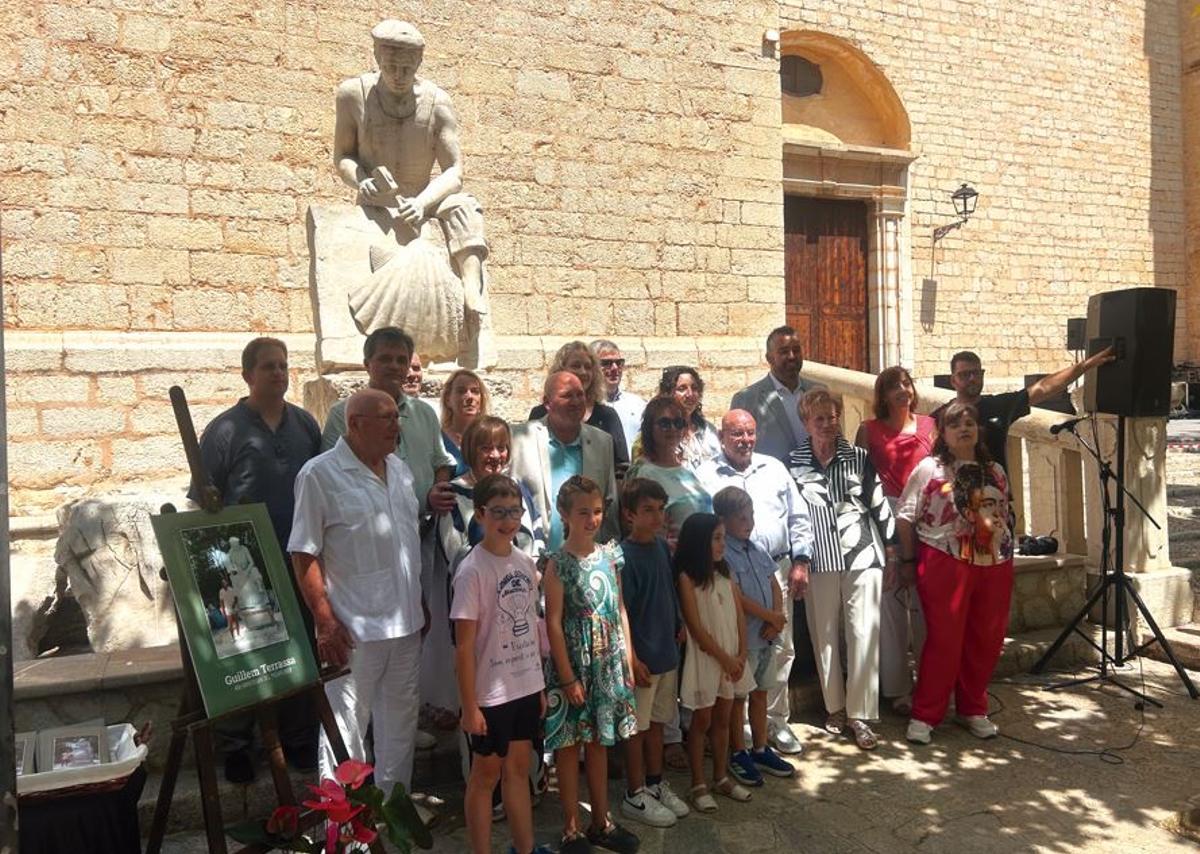 Se homenajeó al escultor Guillem Terrassa Pol, autor de la escultura del ‘picapedrer’