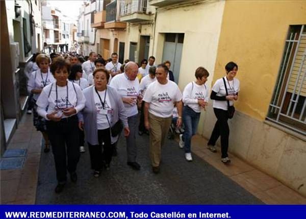 MULTITUDINARIA MARCHA SOLIDARIA CONTRA EL CÁNCER EN LA VILAVELLA