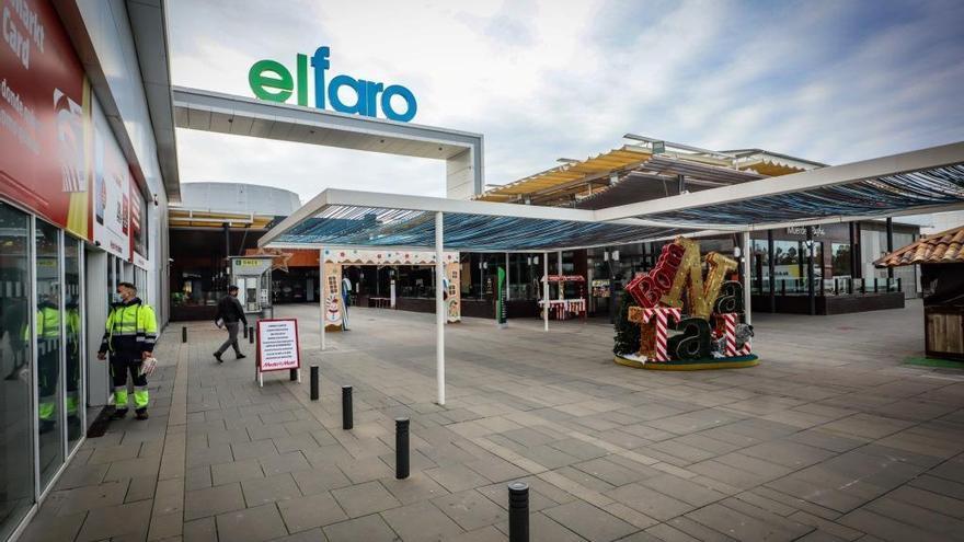 Malestar en los centros comerciales por el cierre