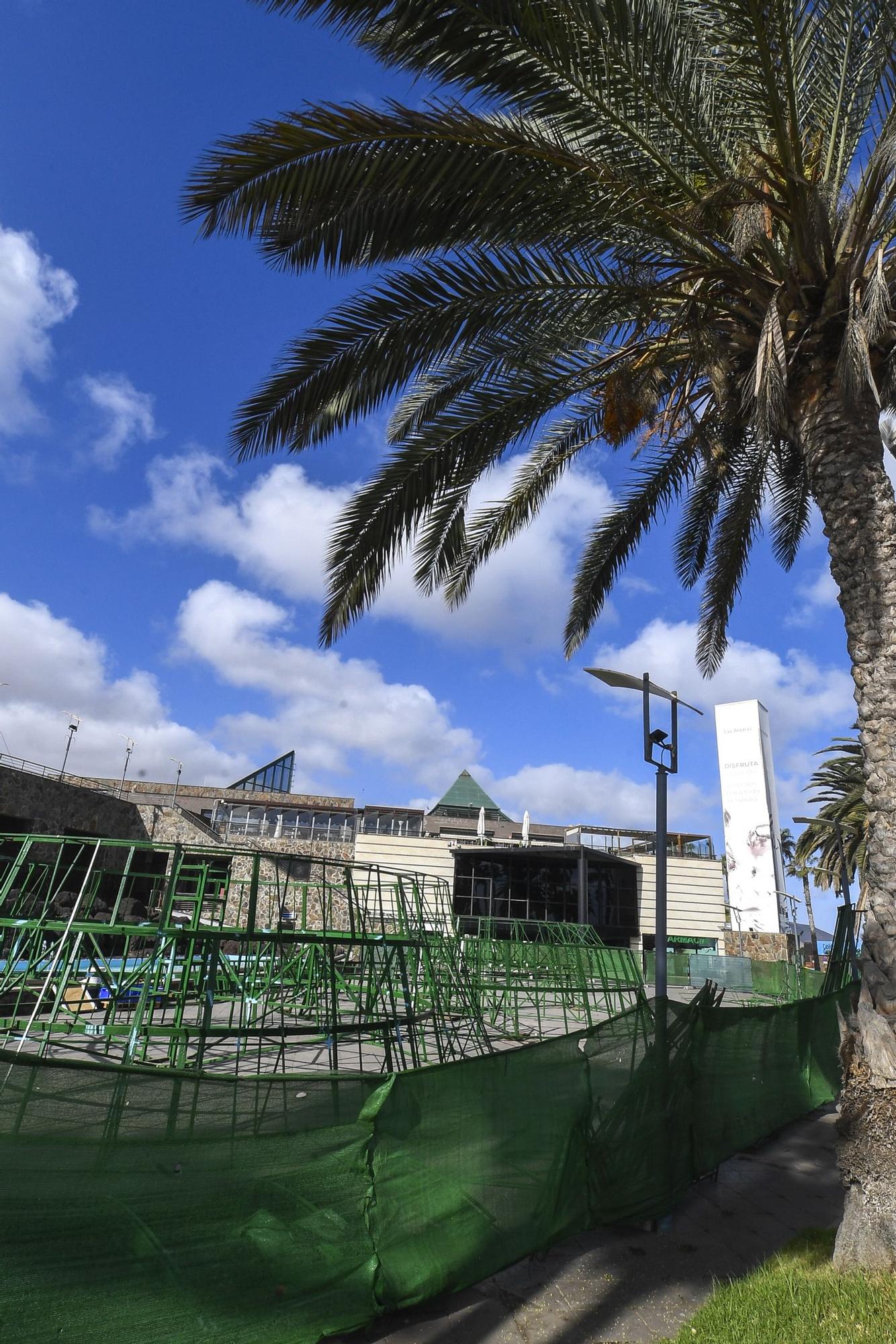 Las Arenas inicia los preparativos para su árbol de Navidad