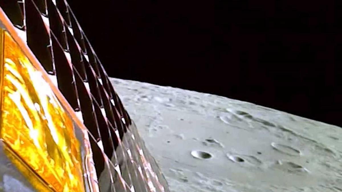 Imatge de la nau índia aterrant a la lluna.