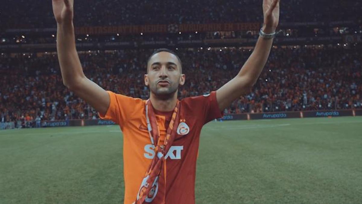 La presentación de Ziyech con el Galatasaray