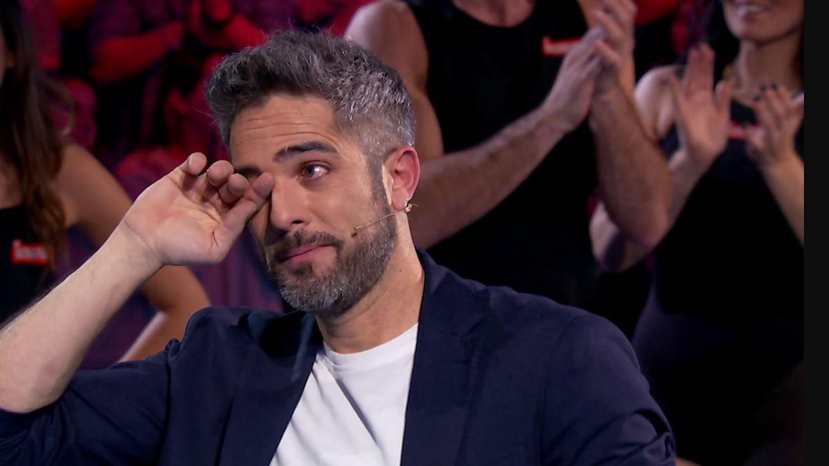 Roberto Leal, el presentador, llora en Pasapalabra.