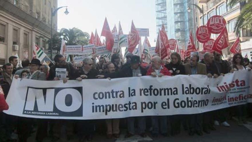 Una imagen de la cabecera de la manifestación, al poco de comenzar.