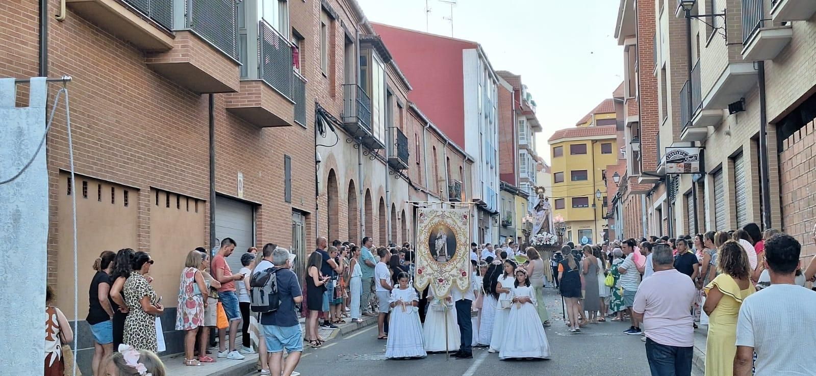 GALERÍA | Procesión de la Virgen del Carmen en Benavente