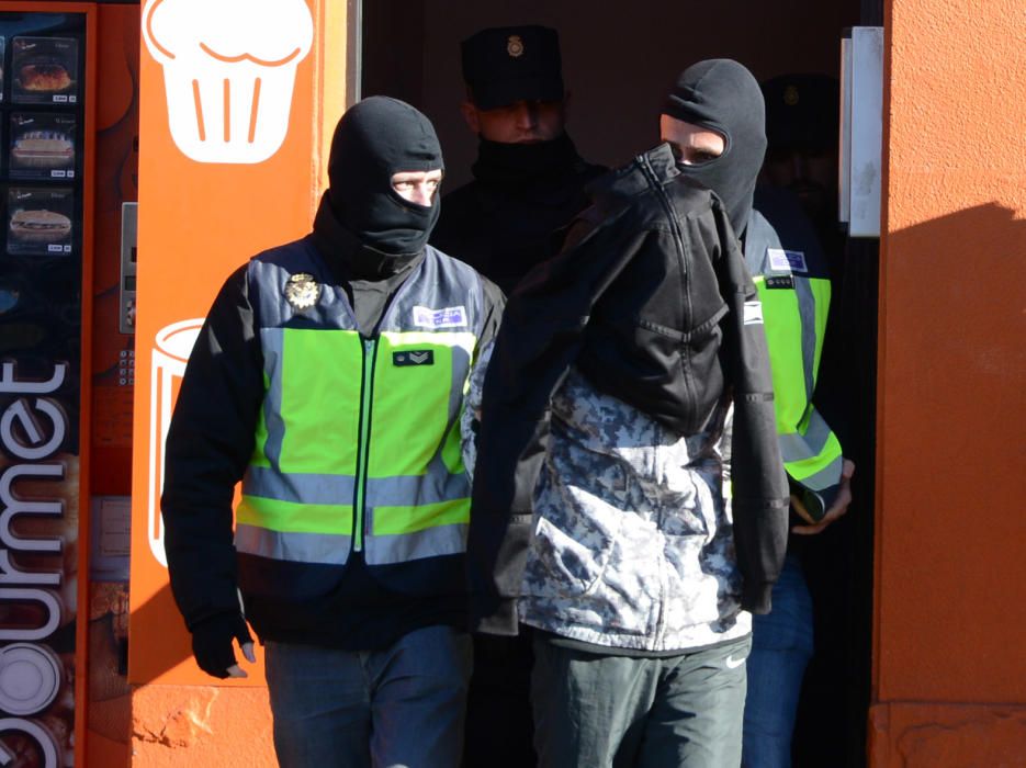 Detencions a Figueres per pertinença a Daesh