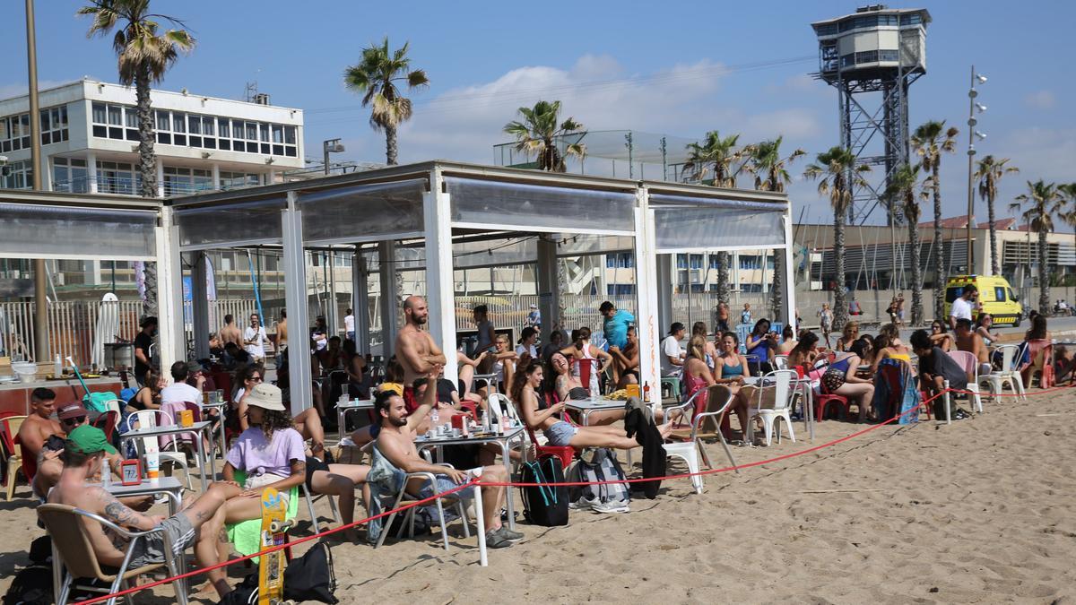 Ambiente en un chiringuito, el pasado verano.