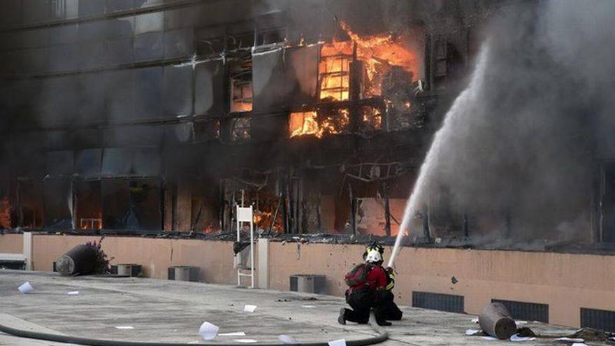 Violentas protestas en Guerrero por la desaparición de 43 estudiantes