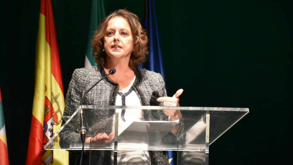 Catalina García, durante su intervención en el acto por el 40º aniversario del hospital Infanta Margarita de Cabra.