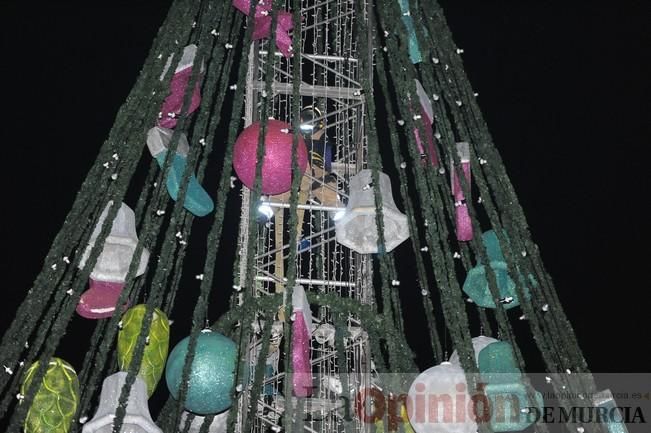 Encendido del Gran Árbol de Navidad de la Plaza Circular de Murcia