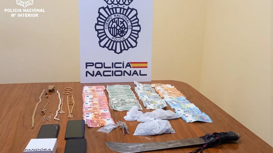 Demantelado un punto de venta de droga en el barrio de A Milagrosa