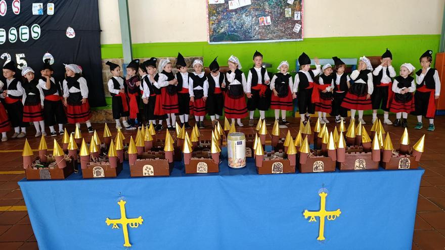 EN IMAGENES: Así fue el mercadillo solidario de Güevos Pintos del Peña Careses