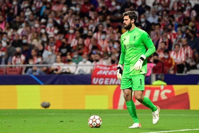 Alisson (62,5 millones de euros) - Liverpool