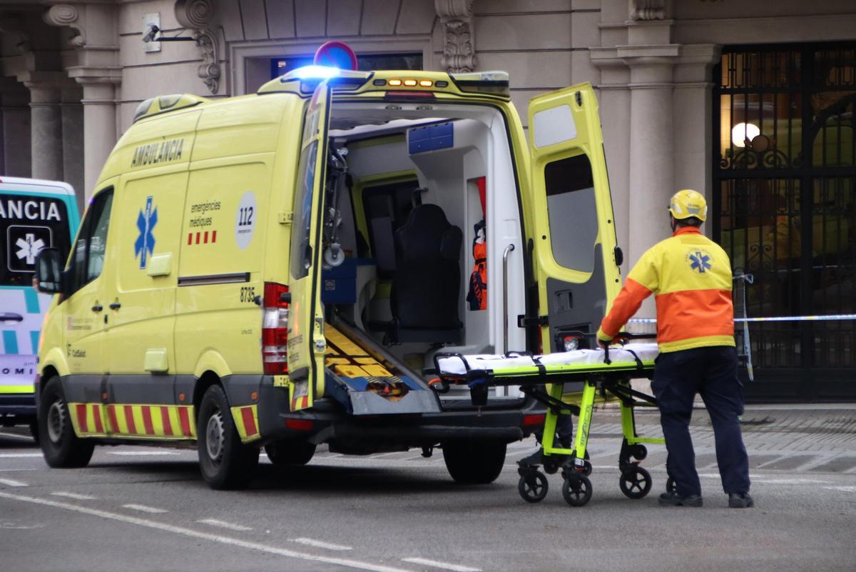 Una ambulància del SEM en un servei
