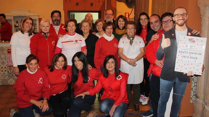 Descienden a la mitad las familias a las que ayuda Cruz Roja local