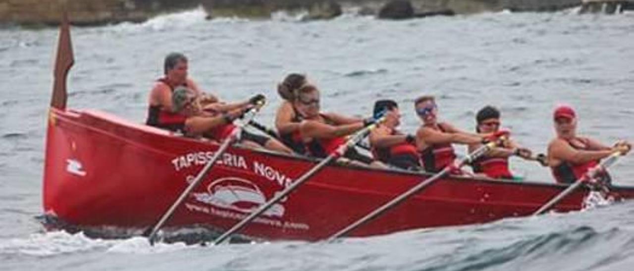 Las veteranas del CN Oliva debutan  en el autonómico de fondo con un cuarto puesto