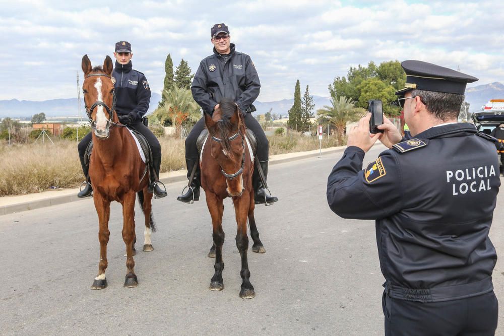 Exhibición policial en Granja de Rocamora