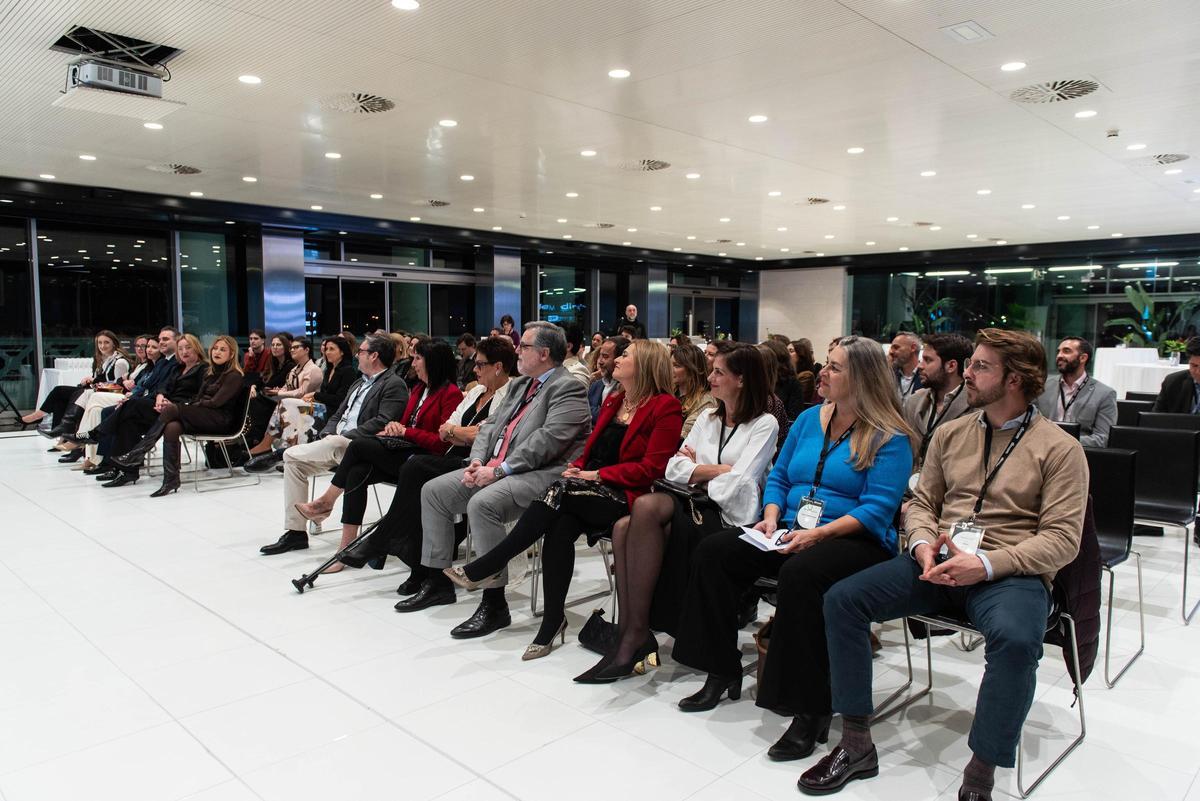 Asistentes a la presentación.
