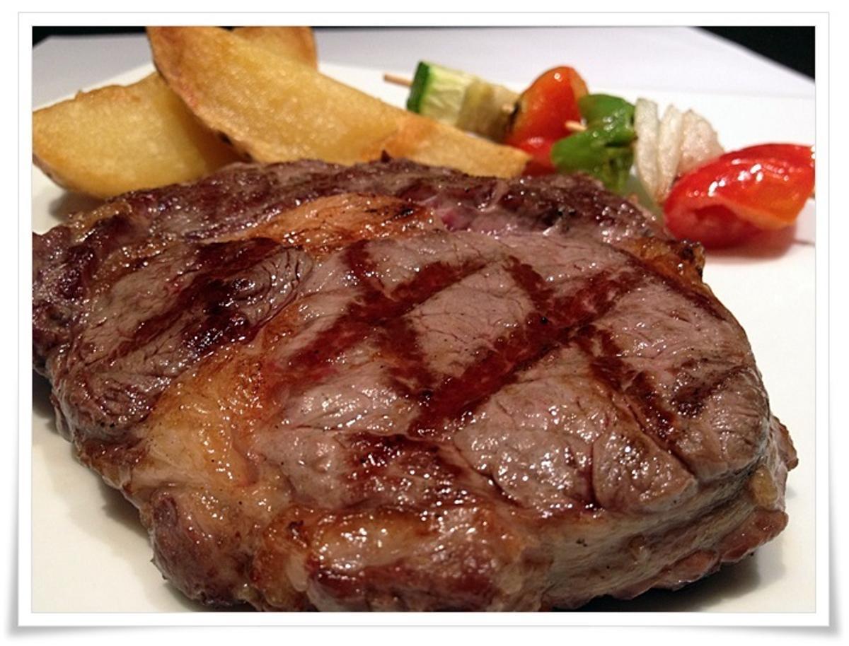 Abrasador El Racó de Mama Lola, un reclamo de carne a la brasa