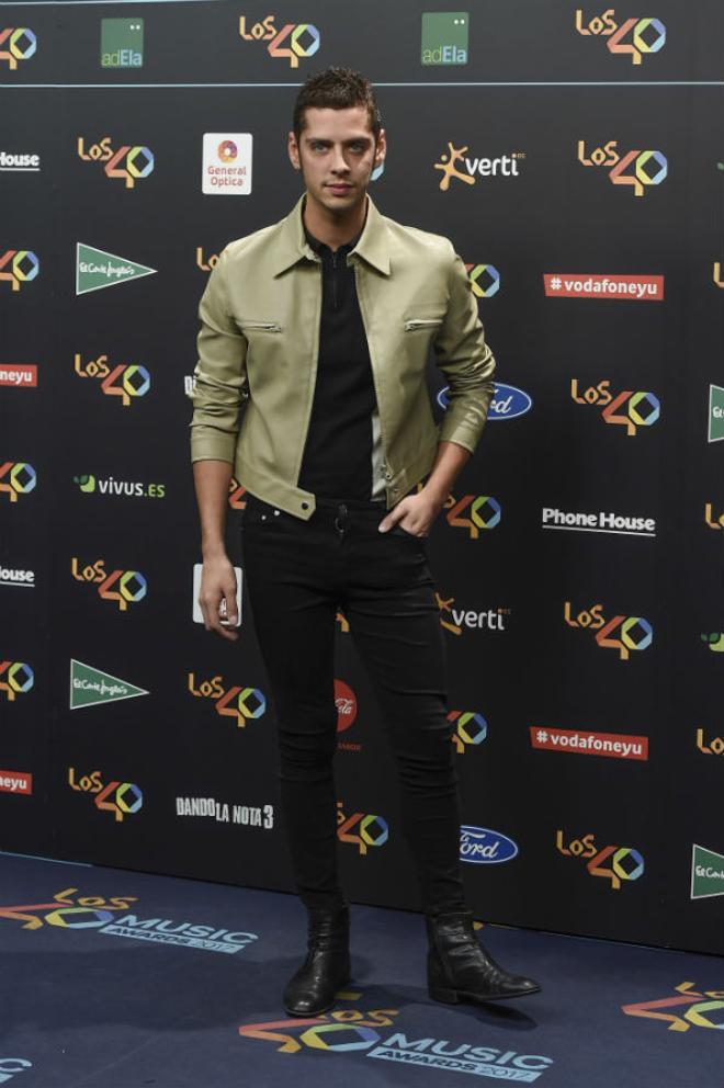 Eduardo Casanova en Los 40 Music Awards 2017