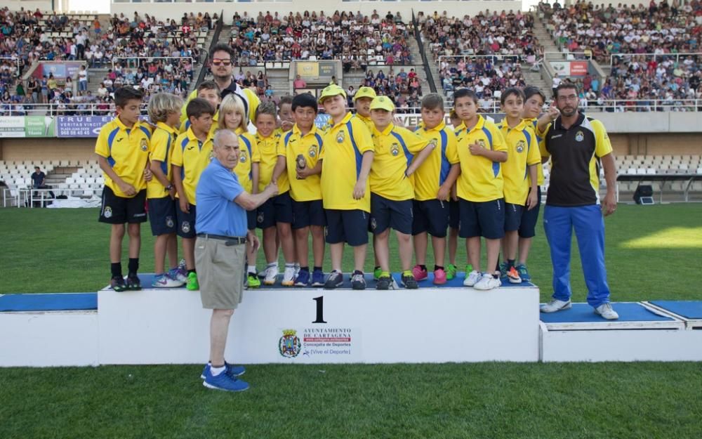 Clausura de la liga local de fútbol base de Cartag