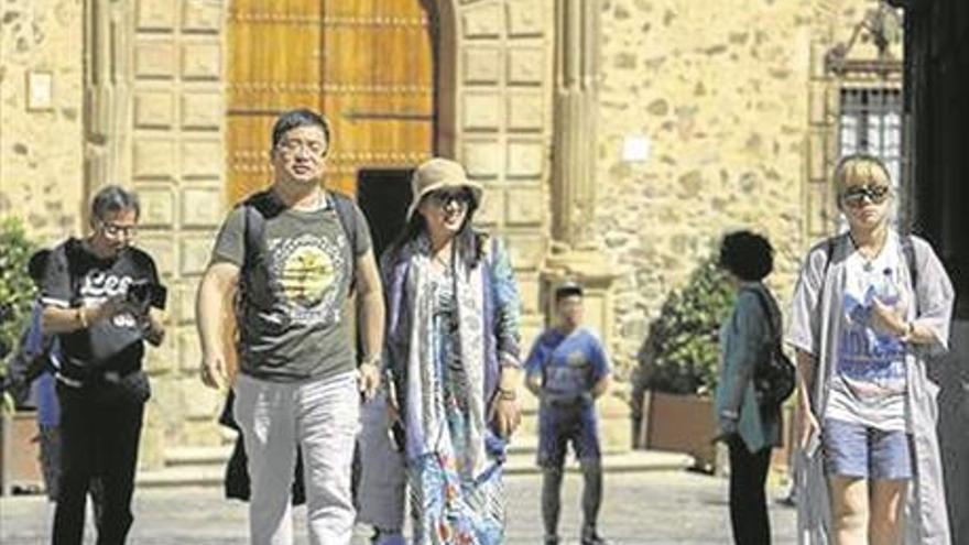 El turismo extranjero en Extremadura crece un 30% en una década