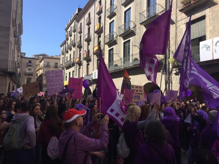 Manifestació estudiantil a Girona de la vaga del vuit de març