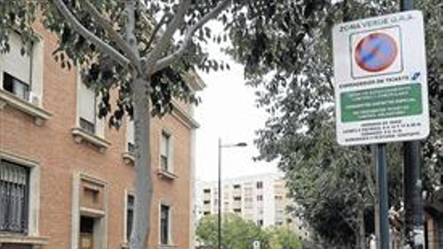Castellón retira 1.200 visados de párking para zona verde