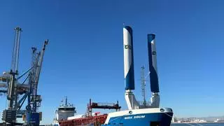 Un carguero con velas que reduce un 10% sus emisiones hace escala en PortCastelló