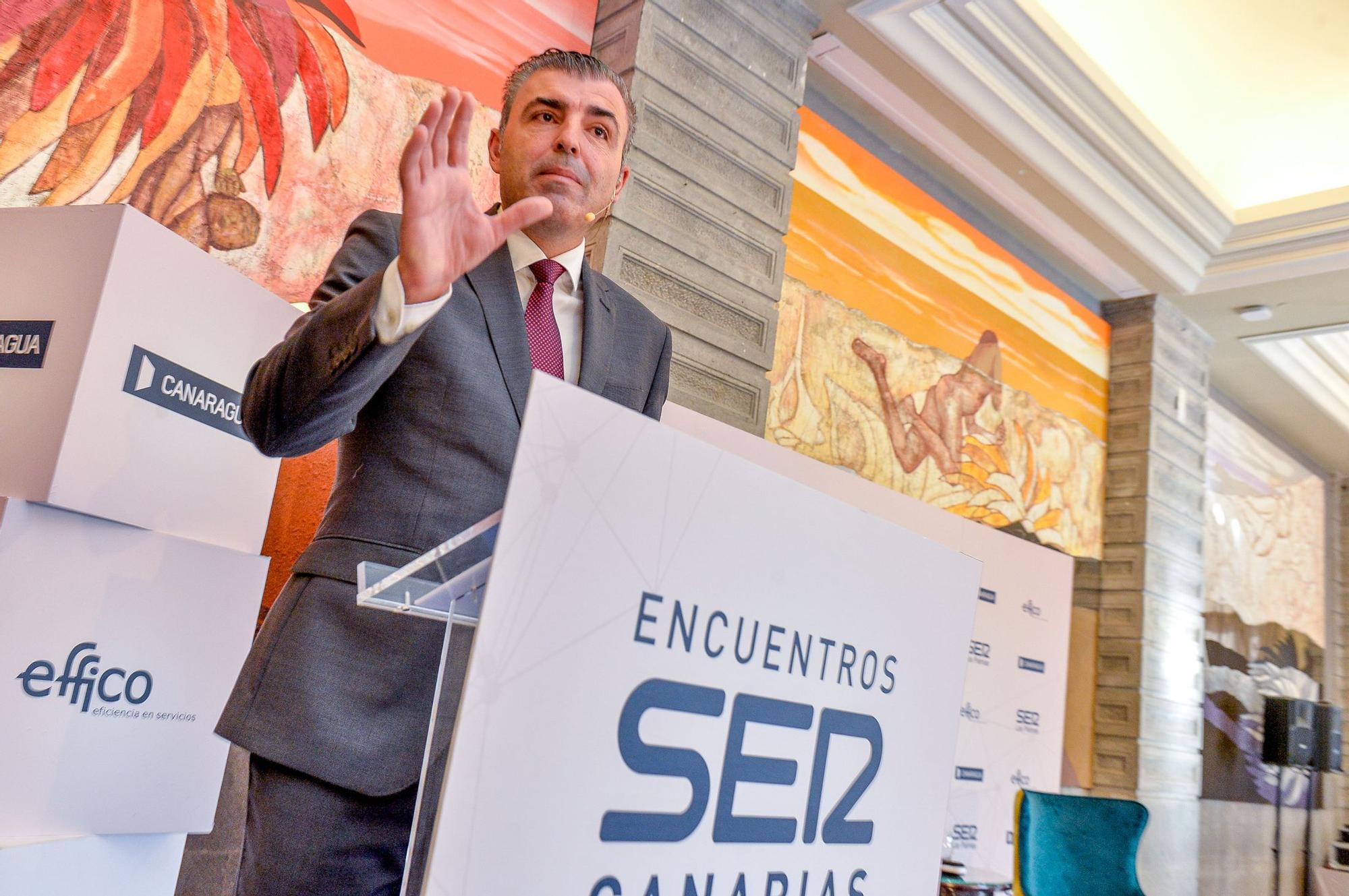 Cuca Gamarra en el Foro de Cadena Ser Canarias