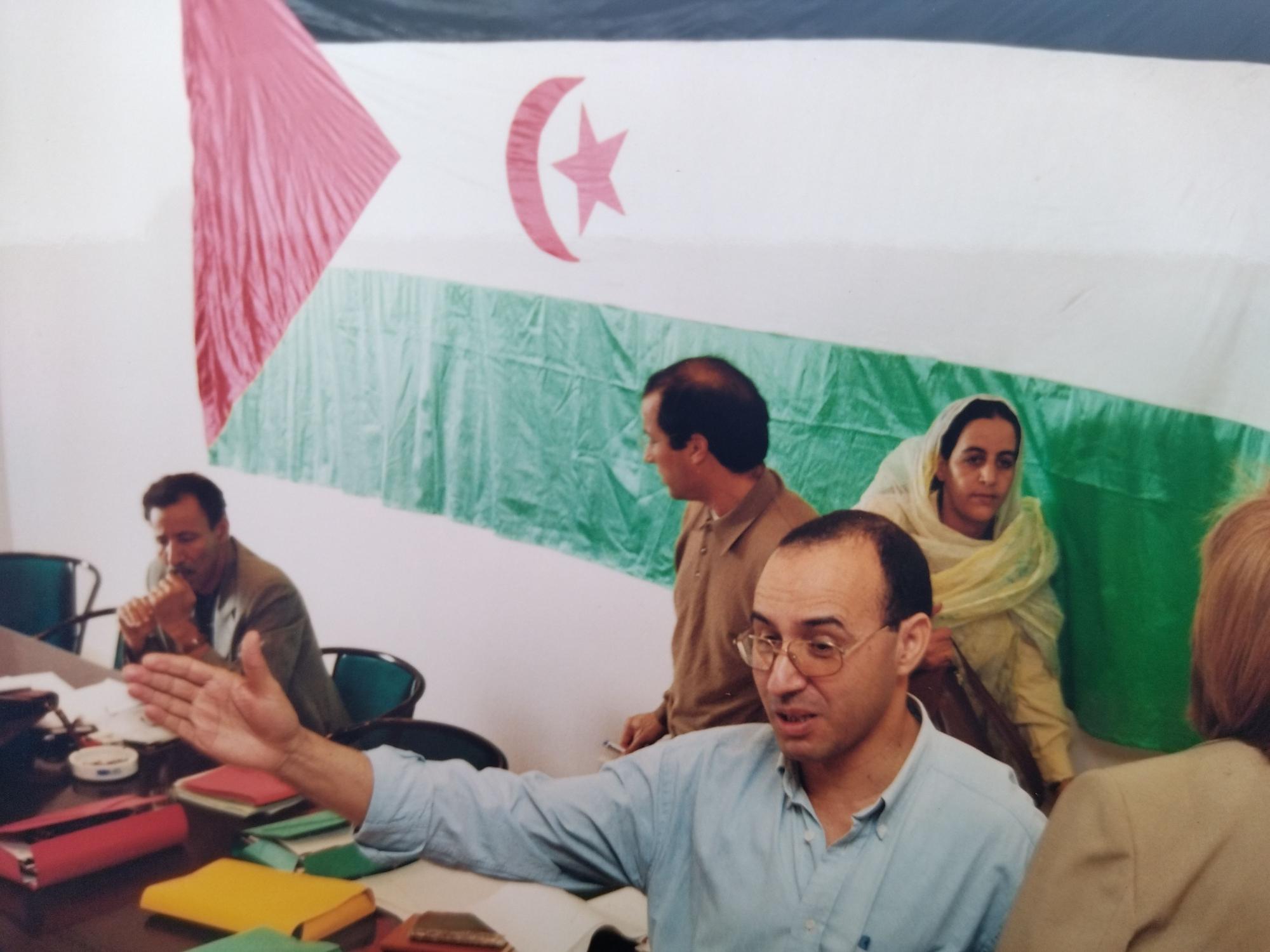 Pedreguer, años 90: El adiós al poeta, premio a Raimon y apoyo al pueblo saharaui