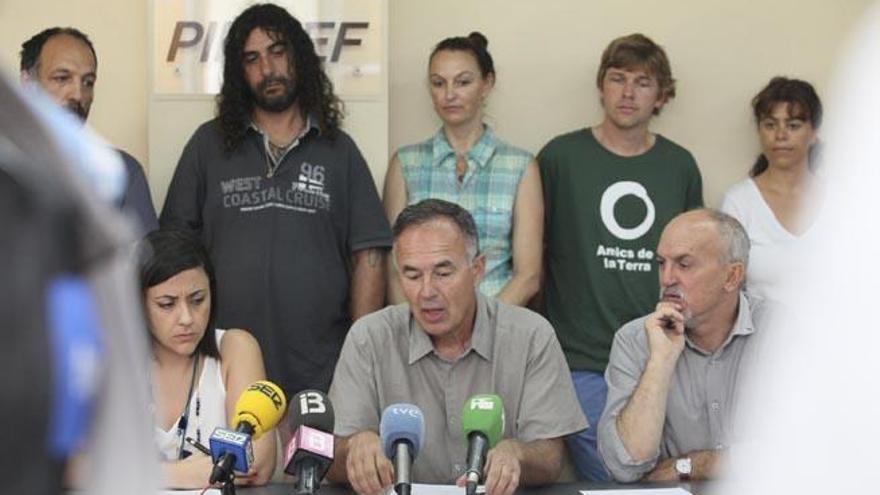 Marí, Bravo y Estarellas, ayer en la rueda de prensa.