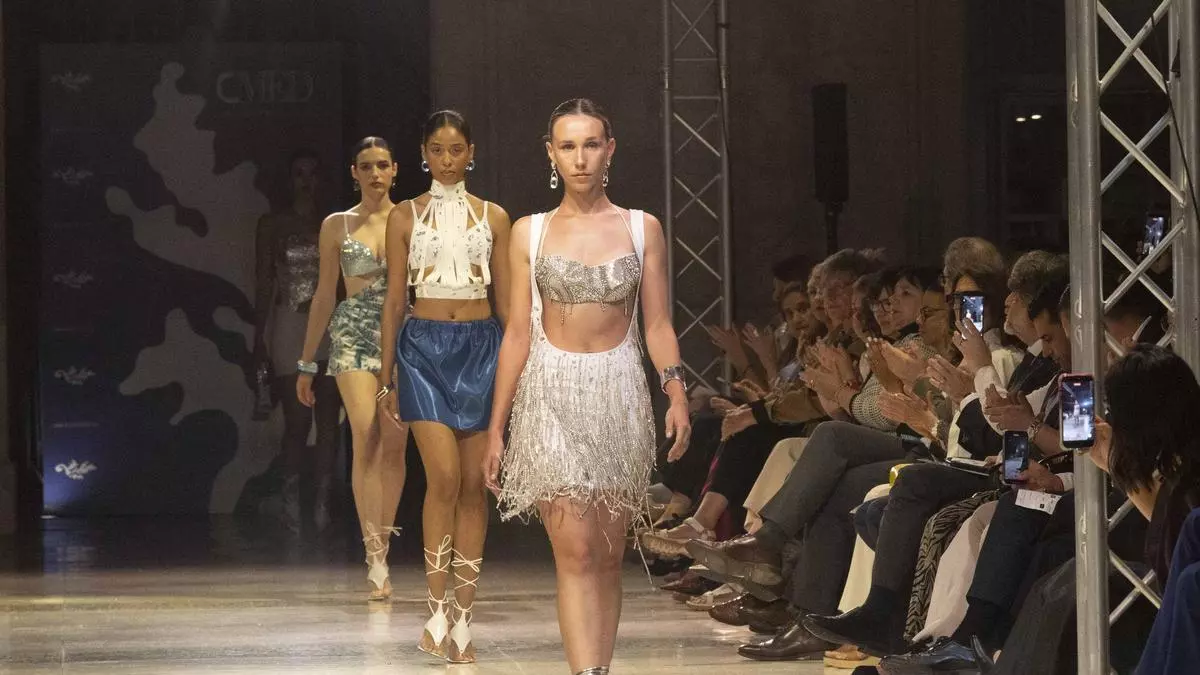 Alicante acoge el primer desfile de moda del Mediterráneo
