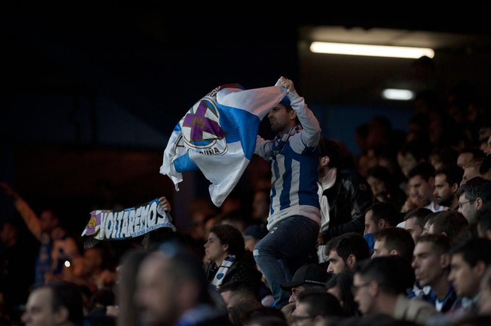 La afición del Dépor llena Riazor ante el Mallorca