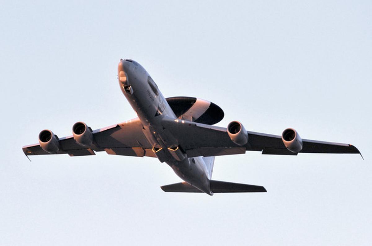 Un avió Awacs.