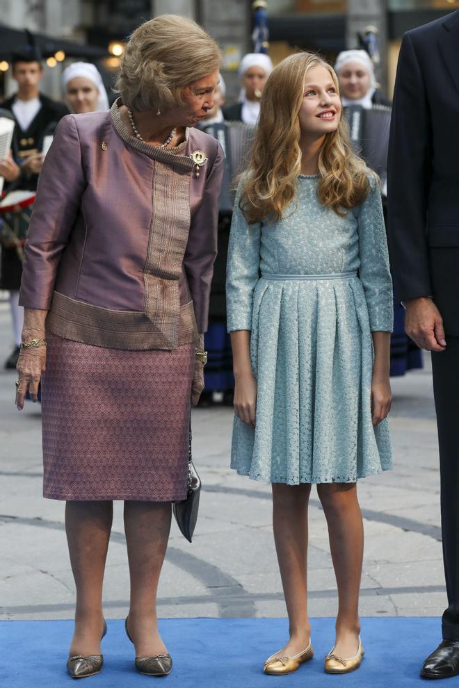La Reina Sofía junto a la Princesa Leonor en los Premios Princesa de Asturias