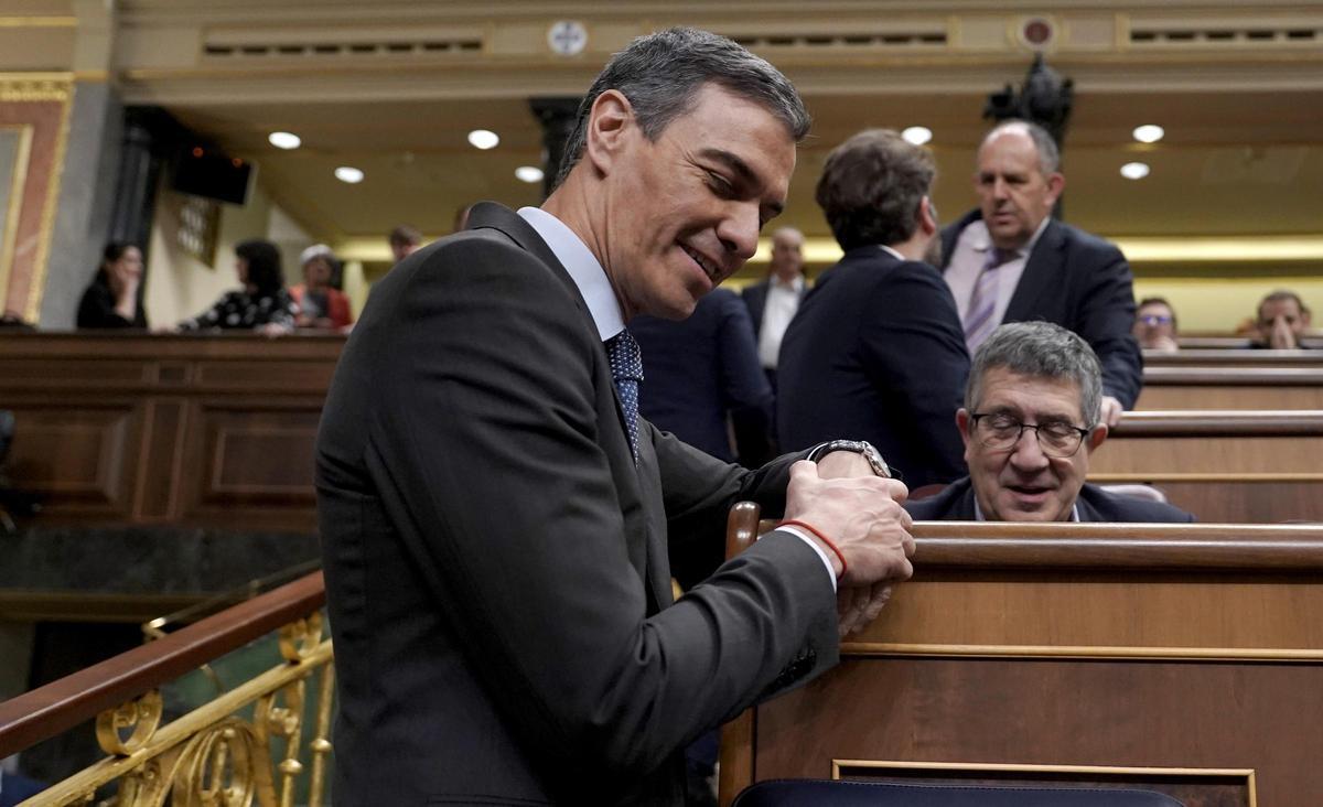 Pedro Sánchez y Patxi López. Sesión de control al Gobierno en el Congreso de los Diputados.